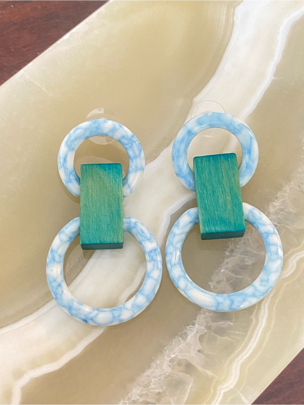 💙🌎Fun Lele Sadoughi Drop Earrings!🌎💙